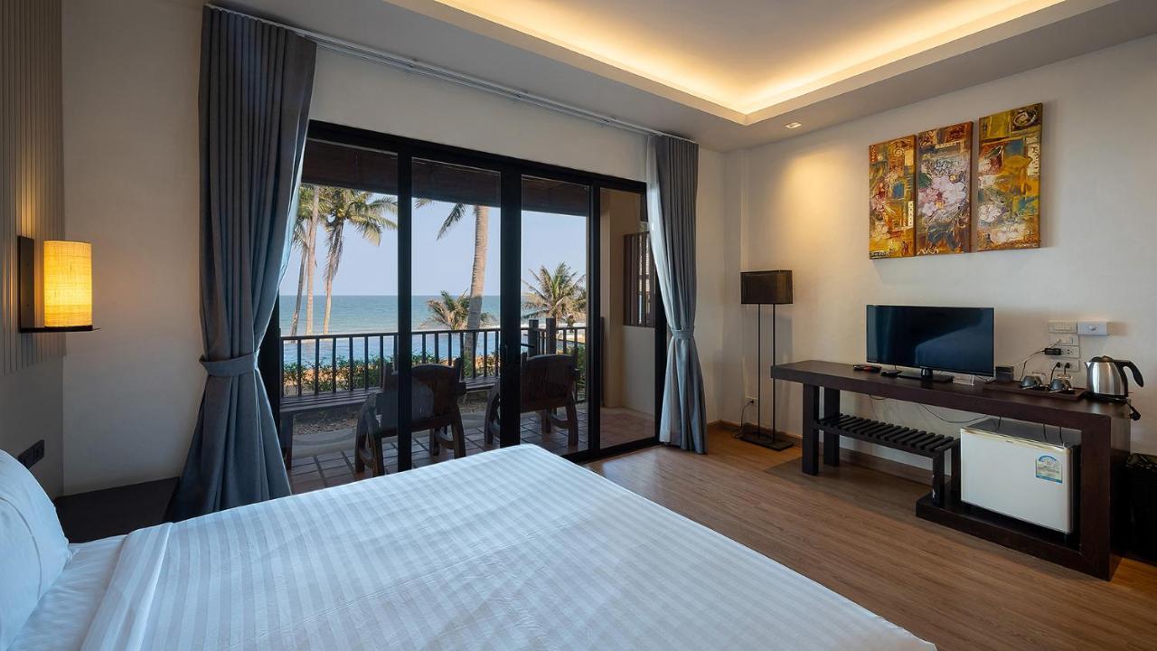 Ban Saithong Beach Resort Bang Saphan Noi Exterior foto